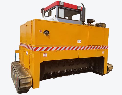 Crawler-Type-Compost-Turner